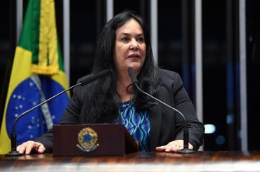 Senadora Rose de Freita